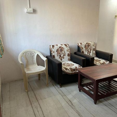 Hotel Vasavi Nivas Tirupati Exterior foto