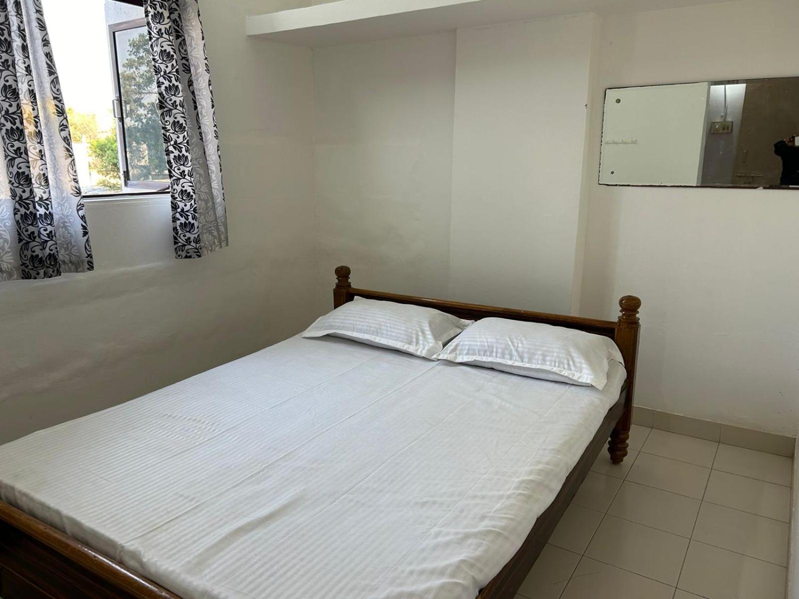 Hotel Vasavi Nivas Tirupati Exterior foto